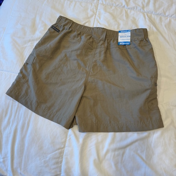 NWT - Columbia Women's Sandy River Cargo Shorts in Tusk - Picture 14 of 16